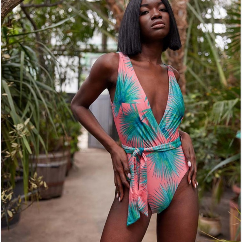 NWOT Victoria’s Secret V-Neck Wrap Tie Swimsuit